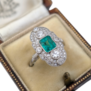 Art Deco Style Platinum Colombian Emerald & Diamond Ring | Size M