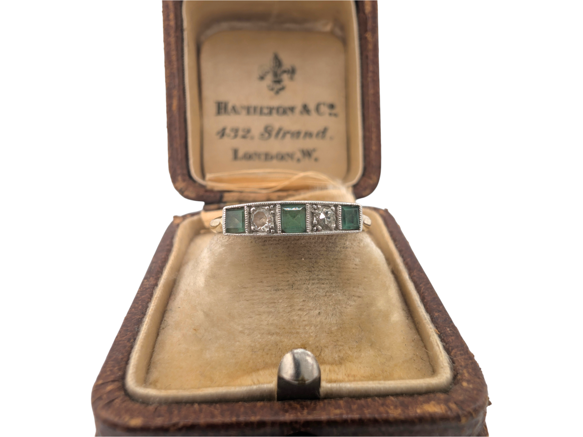 Art Deco 18ct Gold Diamond & Emerald Ring - Image 5