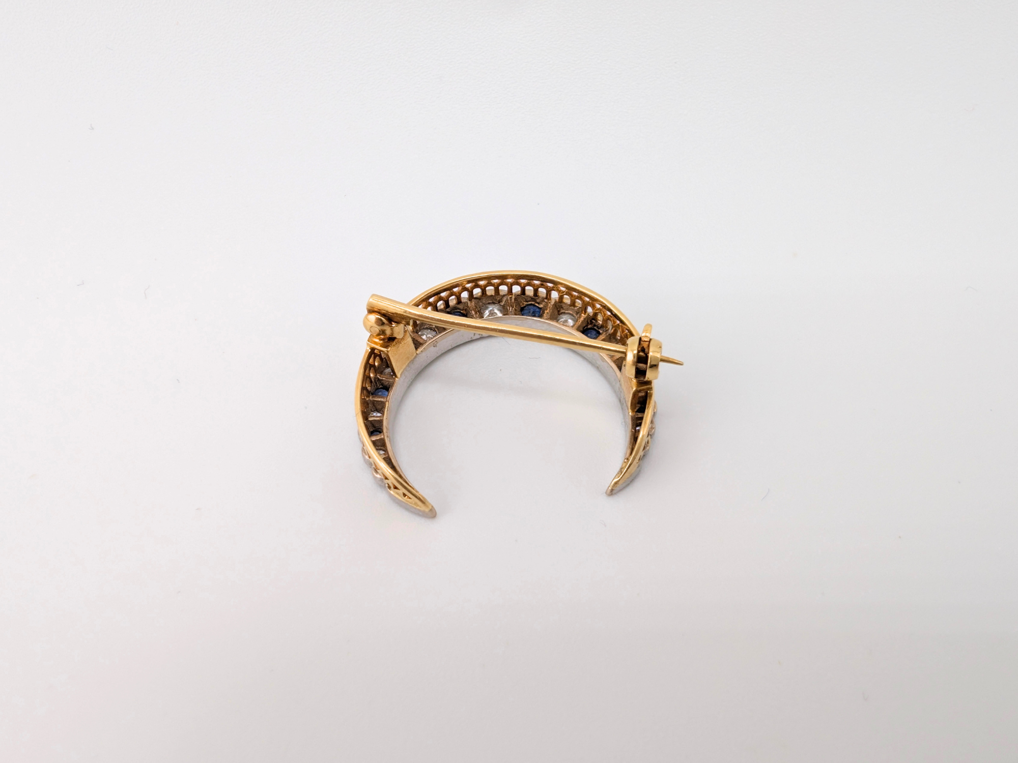 Vintage 18ct Gold Sapphire & Diamond Crescent Moon Brooch - Hallmarked 750 - Image 5