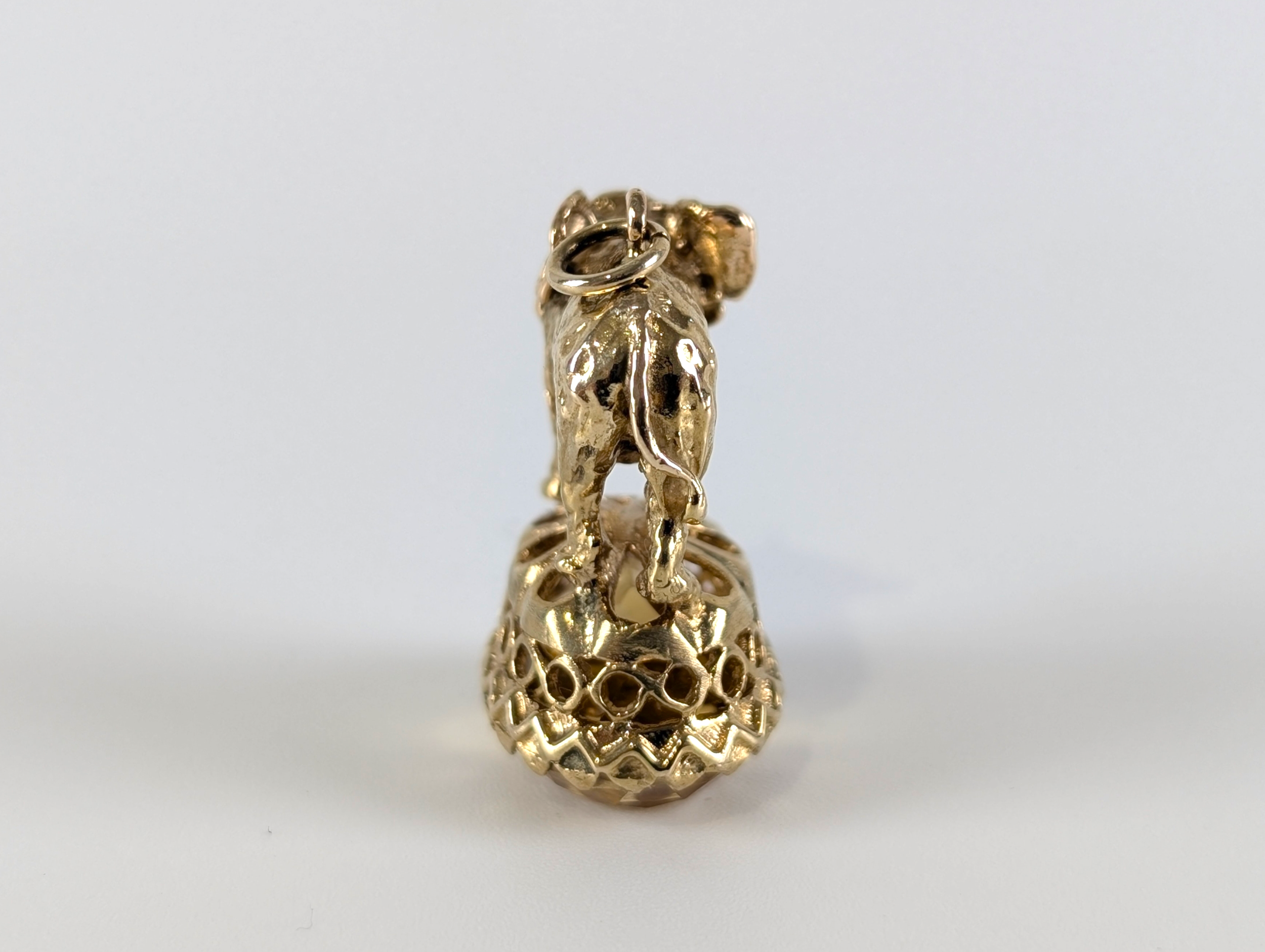 Heavy Solid 9ct Gold Elephant Fob Pendant with Large Golden Topaz - Image 5