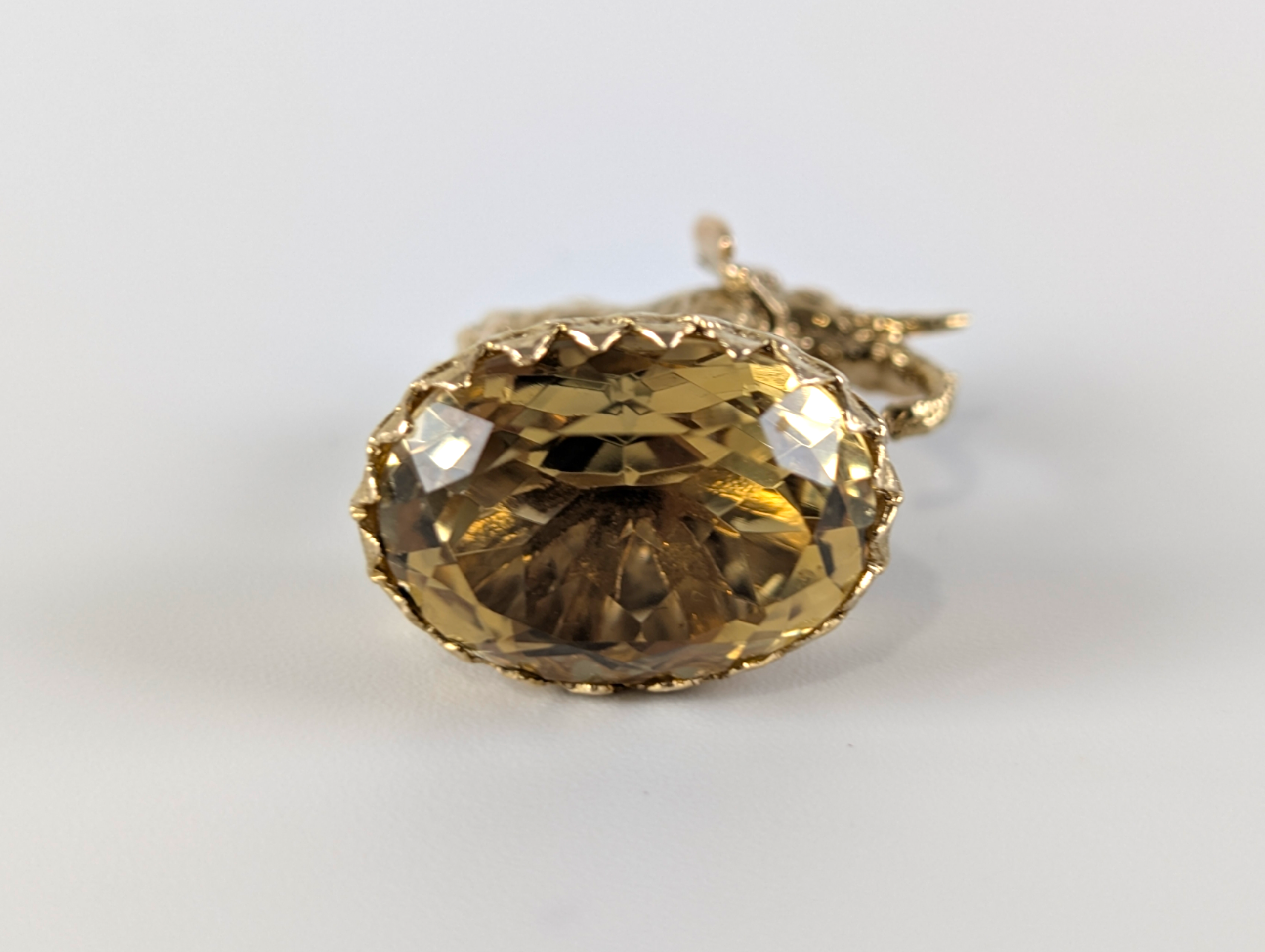 Heavy Solid 9ct Gold Elephant Fob Pendant with Large Golden Topaz - Image 6