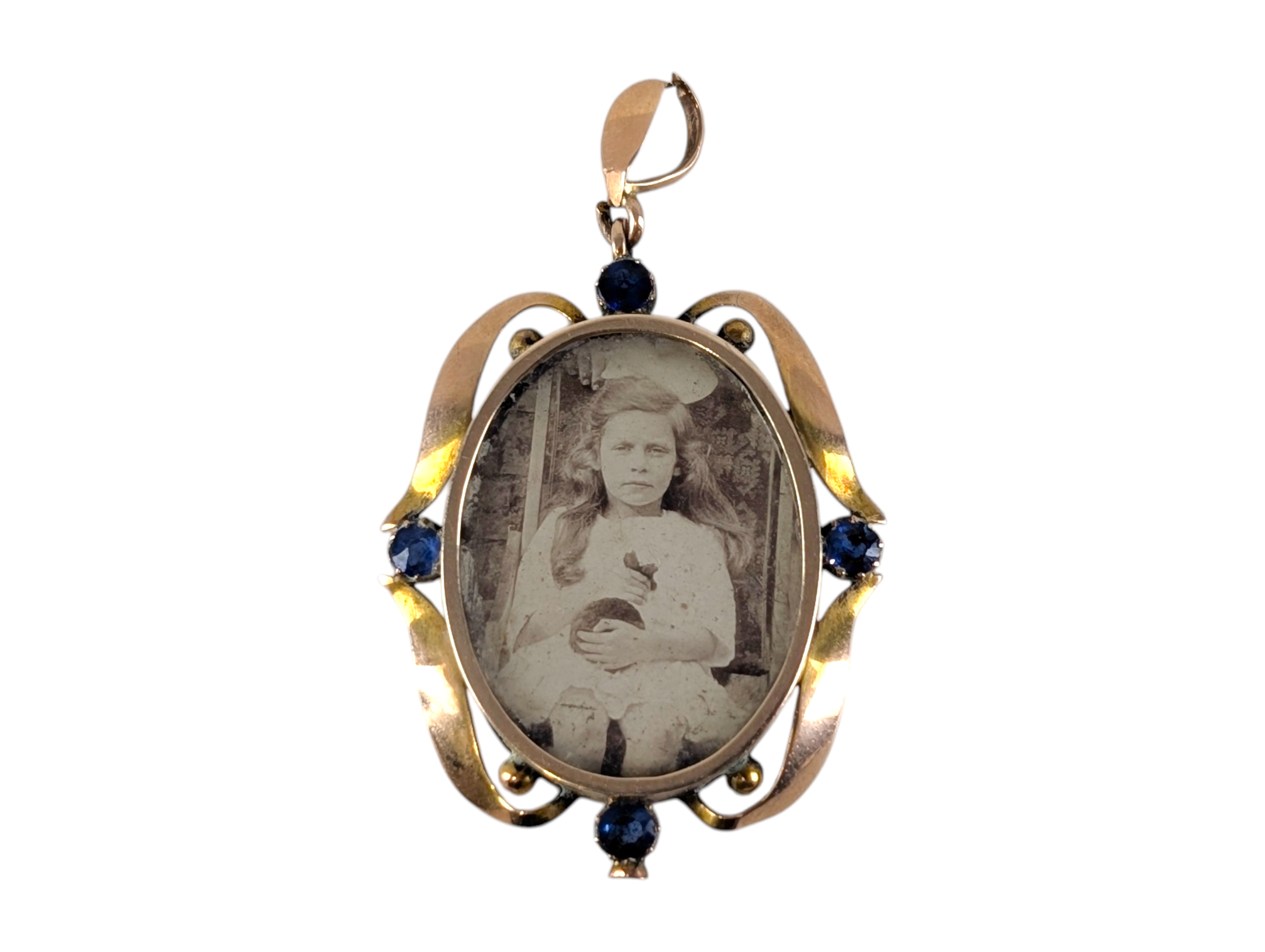 Edwardian 9ct Gold Sapphire Portrait Locket by Glover & Wiggin, Birmingham