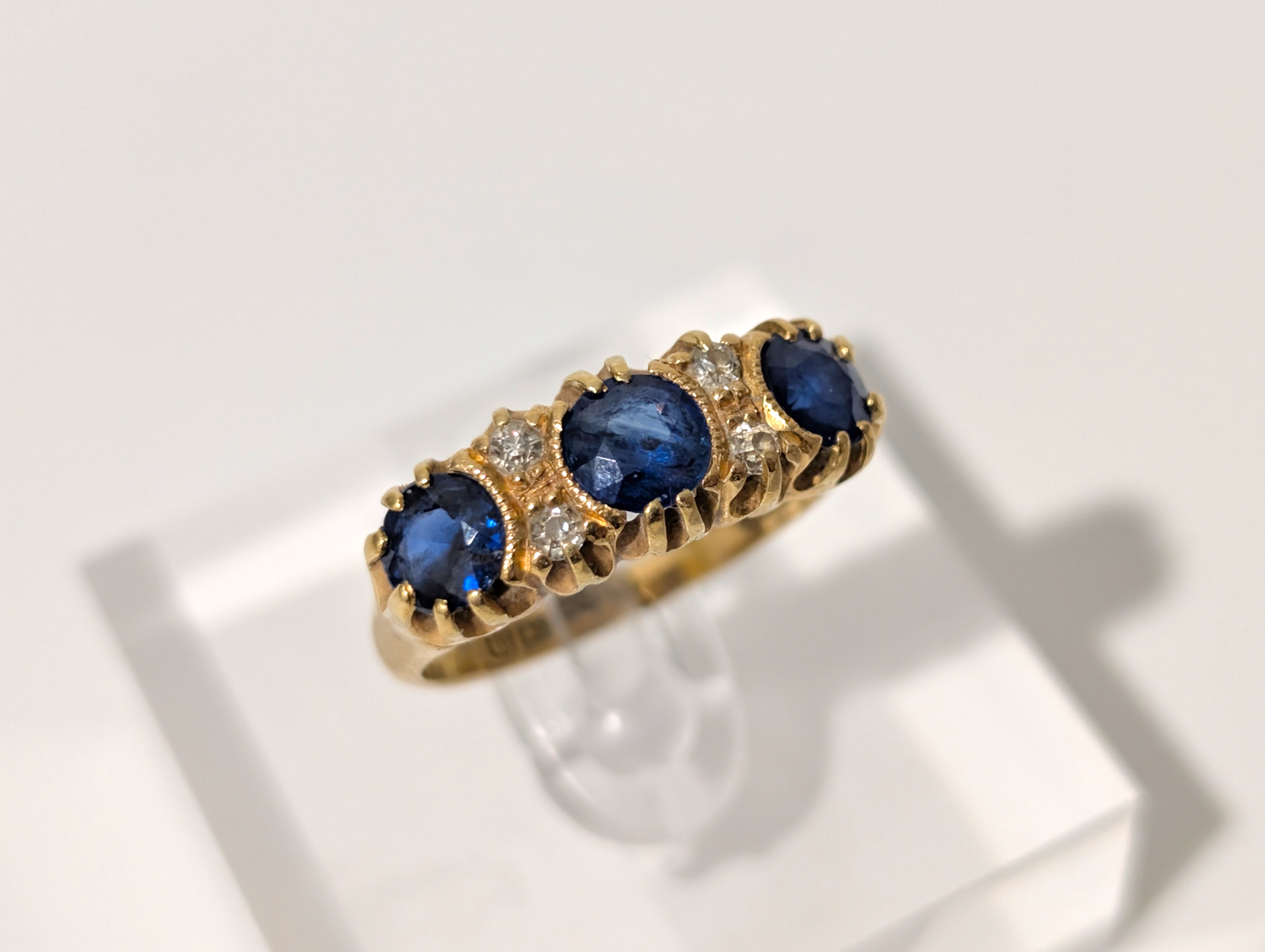 Edwardian 18ct Gold Sapphire & Old-Cut Diamond Ring – Hallmarked 1911 - Image 2