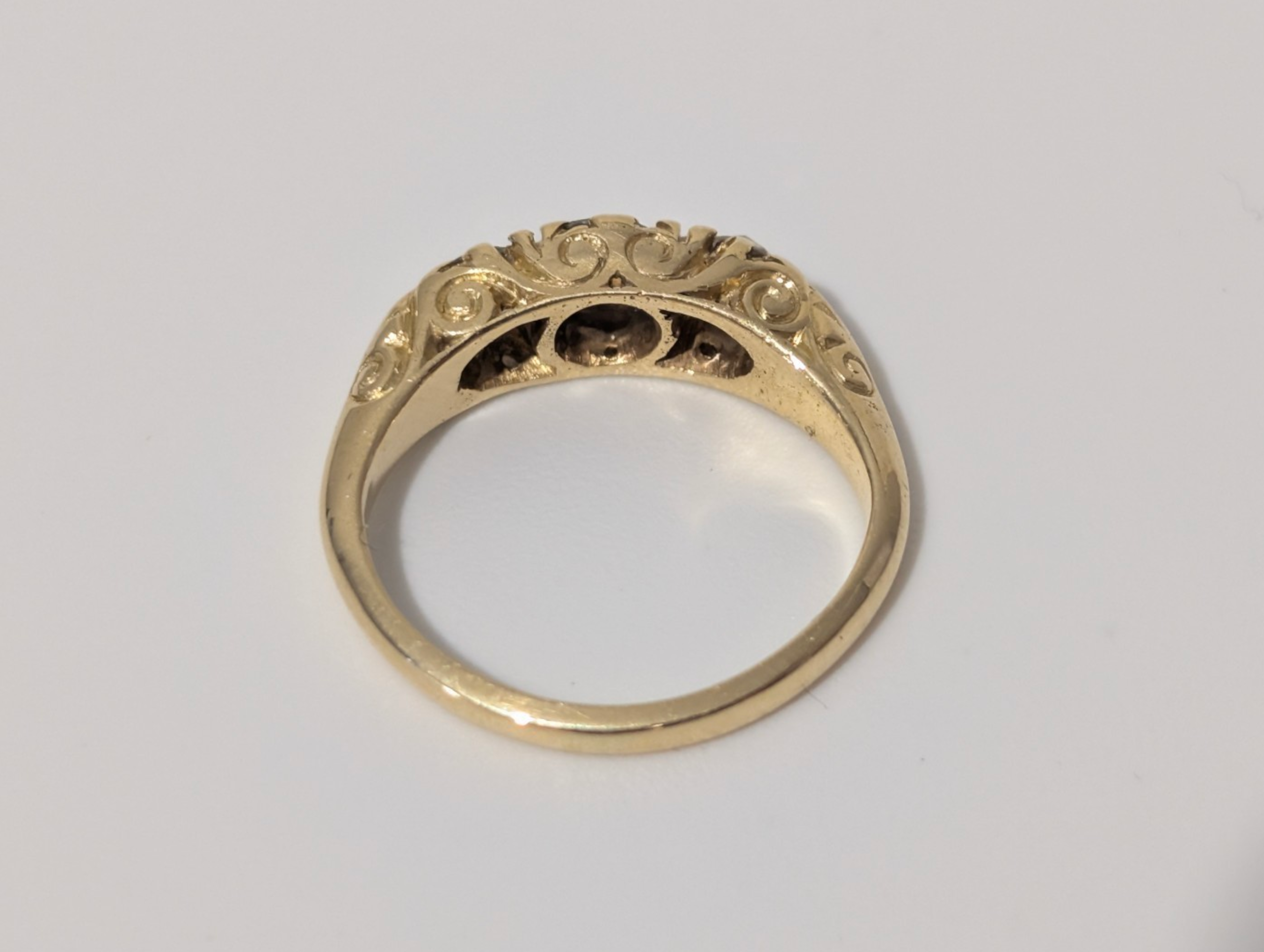 Vintage 18ct Gold Diamond Trilogy Ring – Hallmarked 1975 - Approx 0.80ct - Image 6