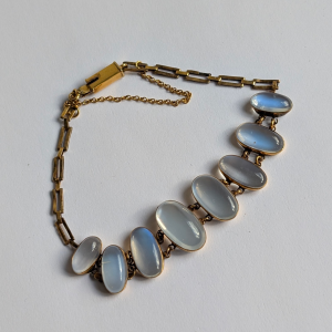 Edwardian 18ct Gold Moonstone Bracelet – Antique c.1900–1915