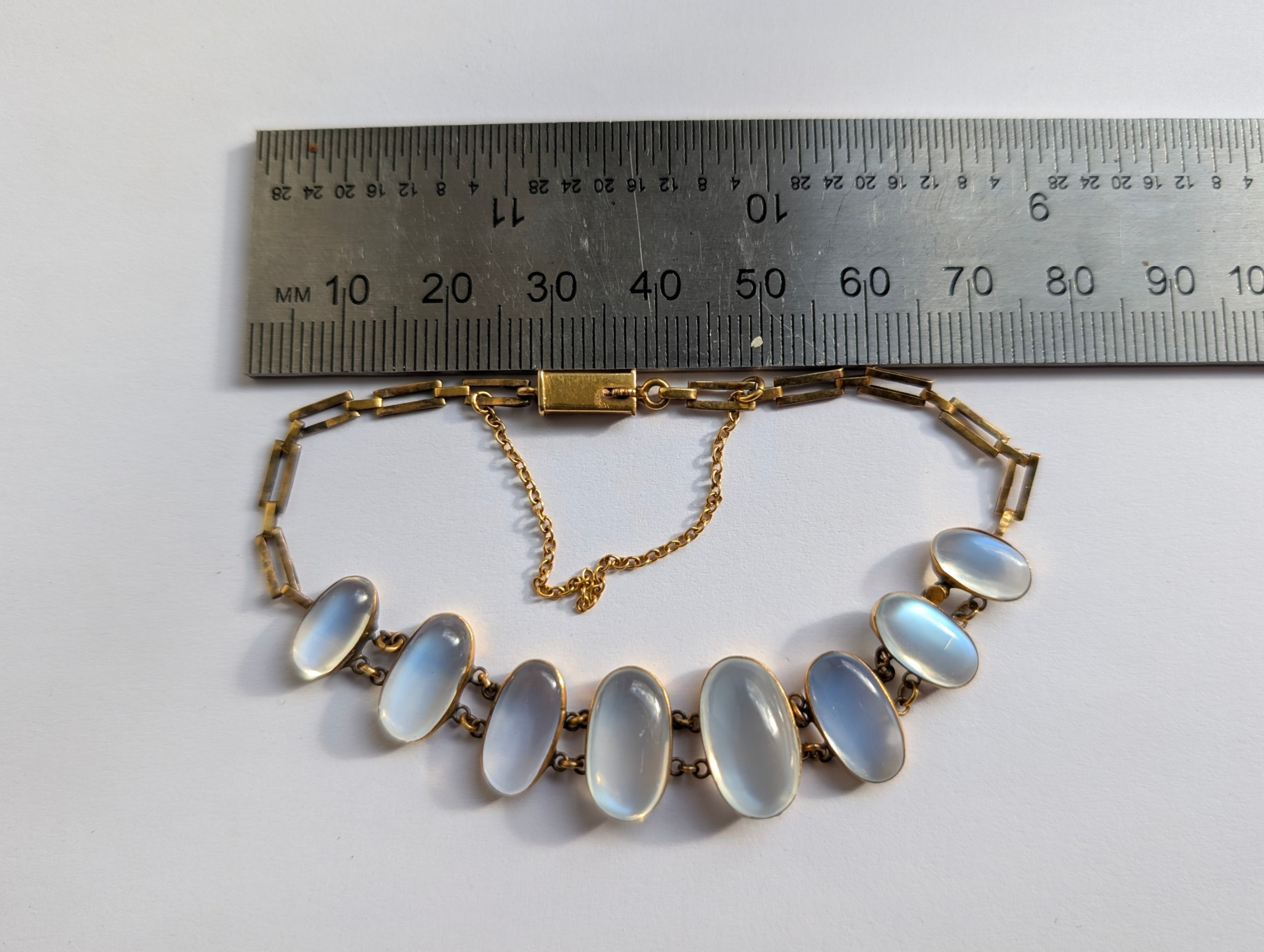 Edwardian 18ct Gold Moonstone Bracelet – Antique c.1900–1915 - Image 4