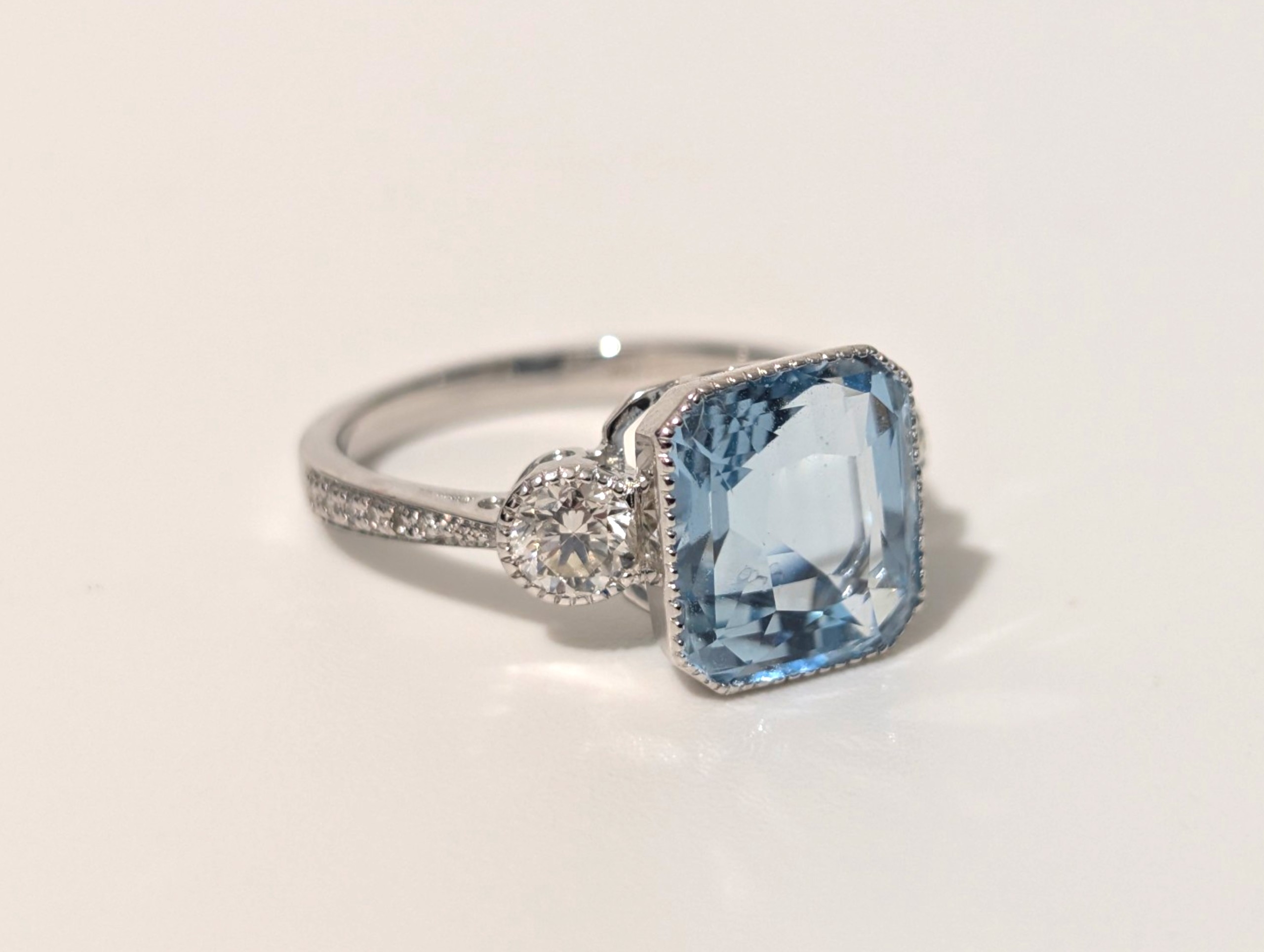 3.66ct Natural Aquamarine & Diamond 18ct White Gold Art Deco Style Ring - Image 5
