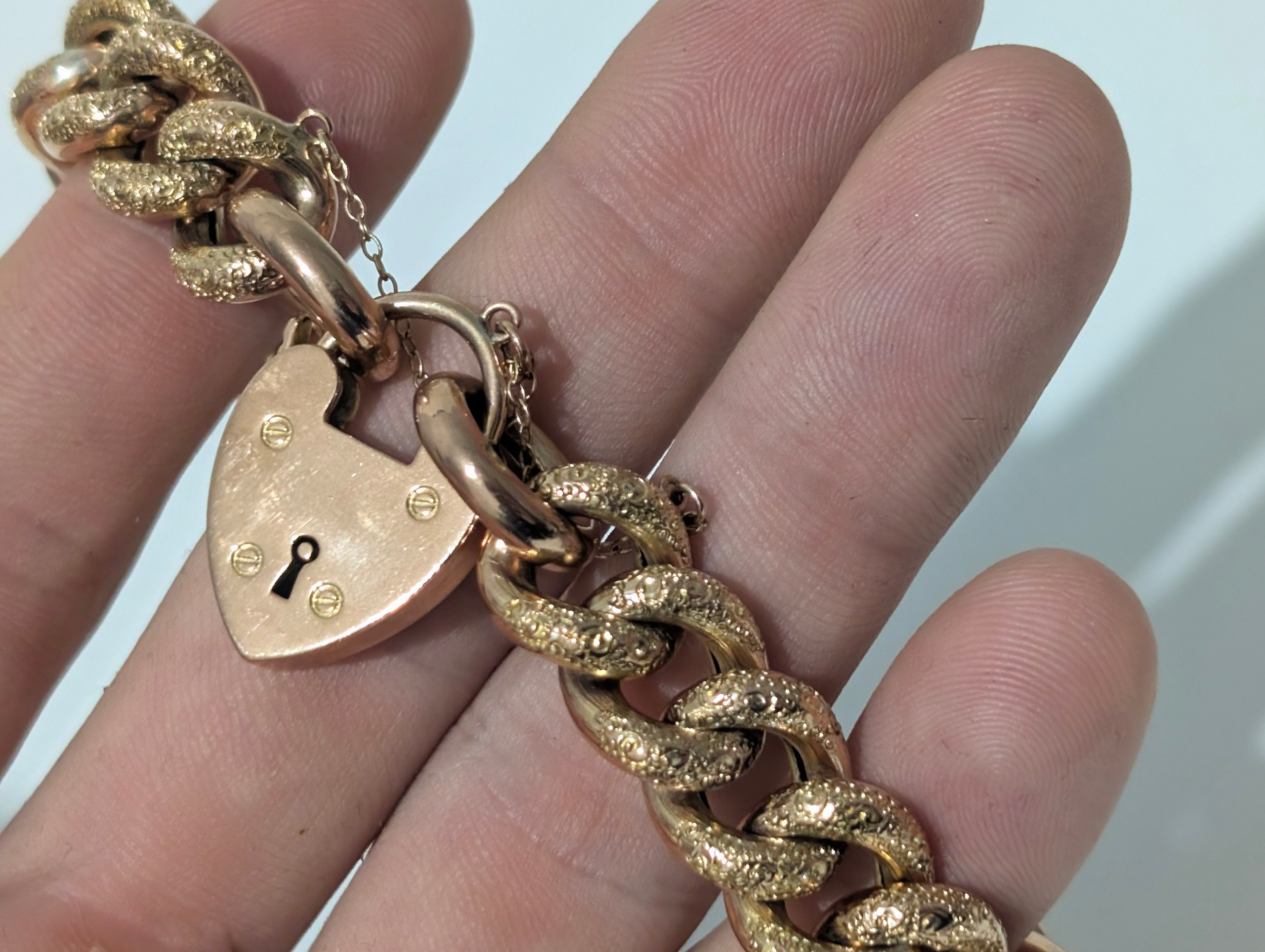 Antique Victorian / Edwardian 9ct Rose Gold Curb Link Bracelet - Image 3
