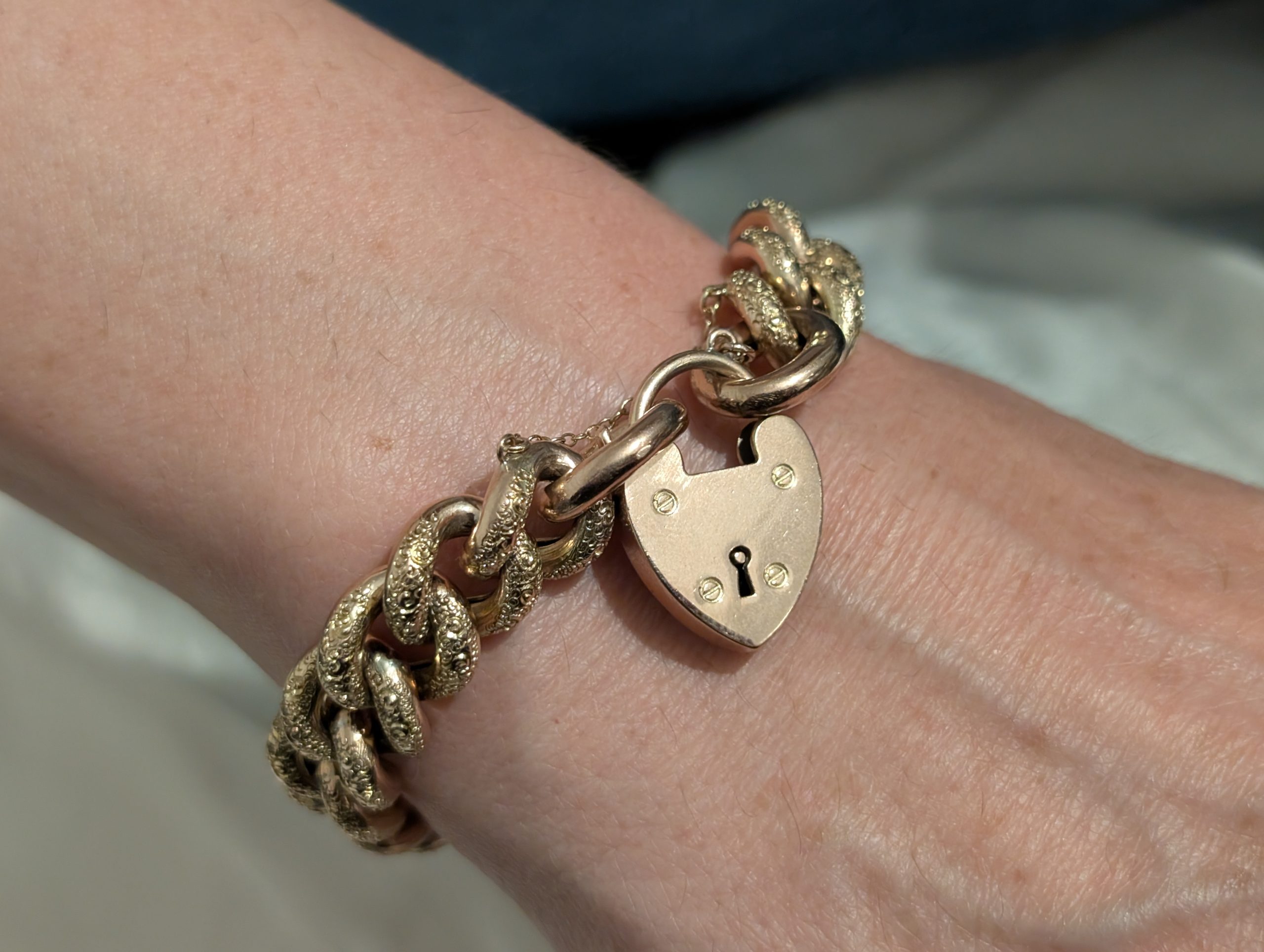Antique Victorian / Edwardian 9ct Rose Gold Curb Link Bracelet
