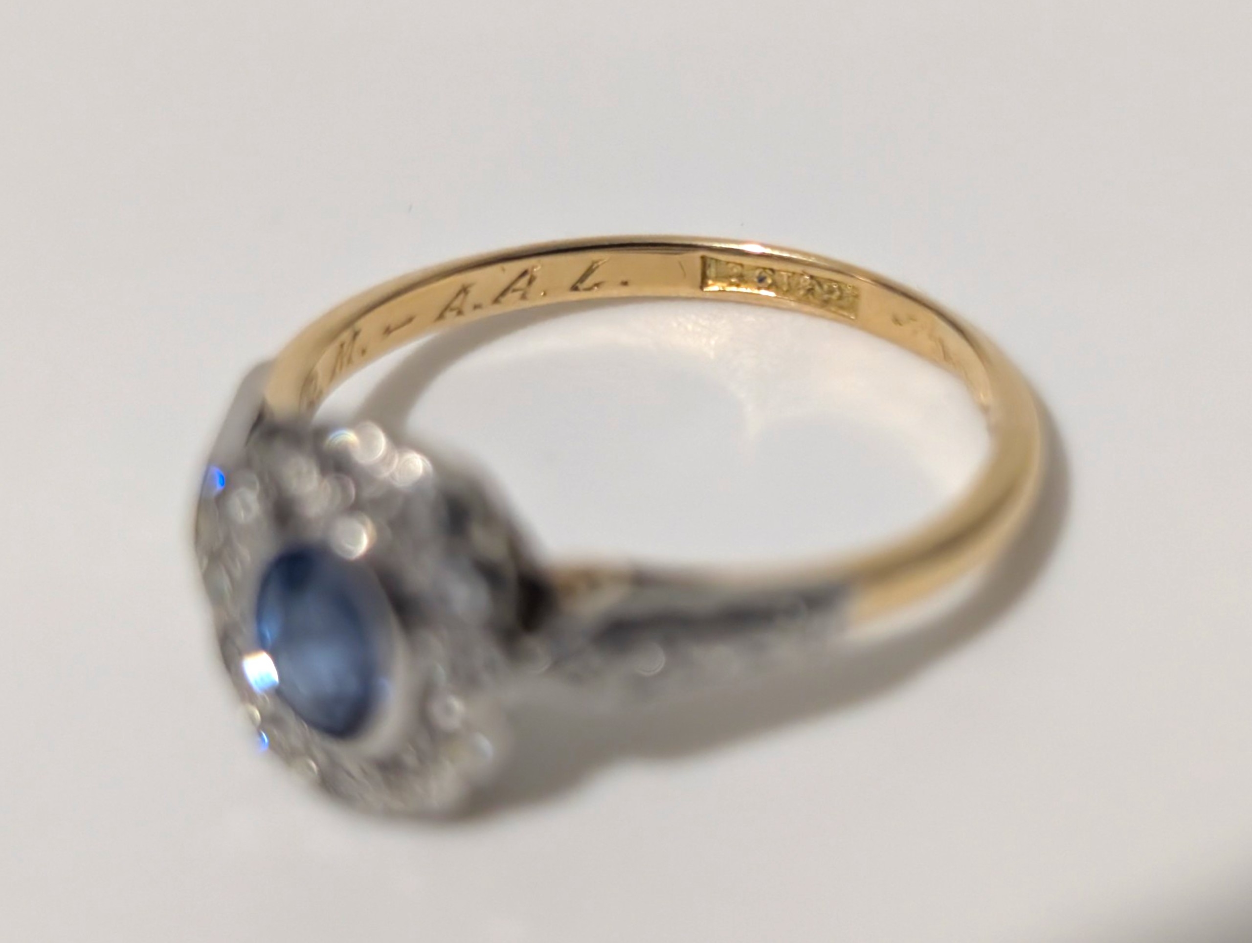 Edwardian / Early Art Deco 18ct Gold Sapphire & Diamond Cluster Ring - Image 5