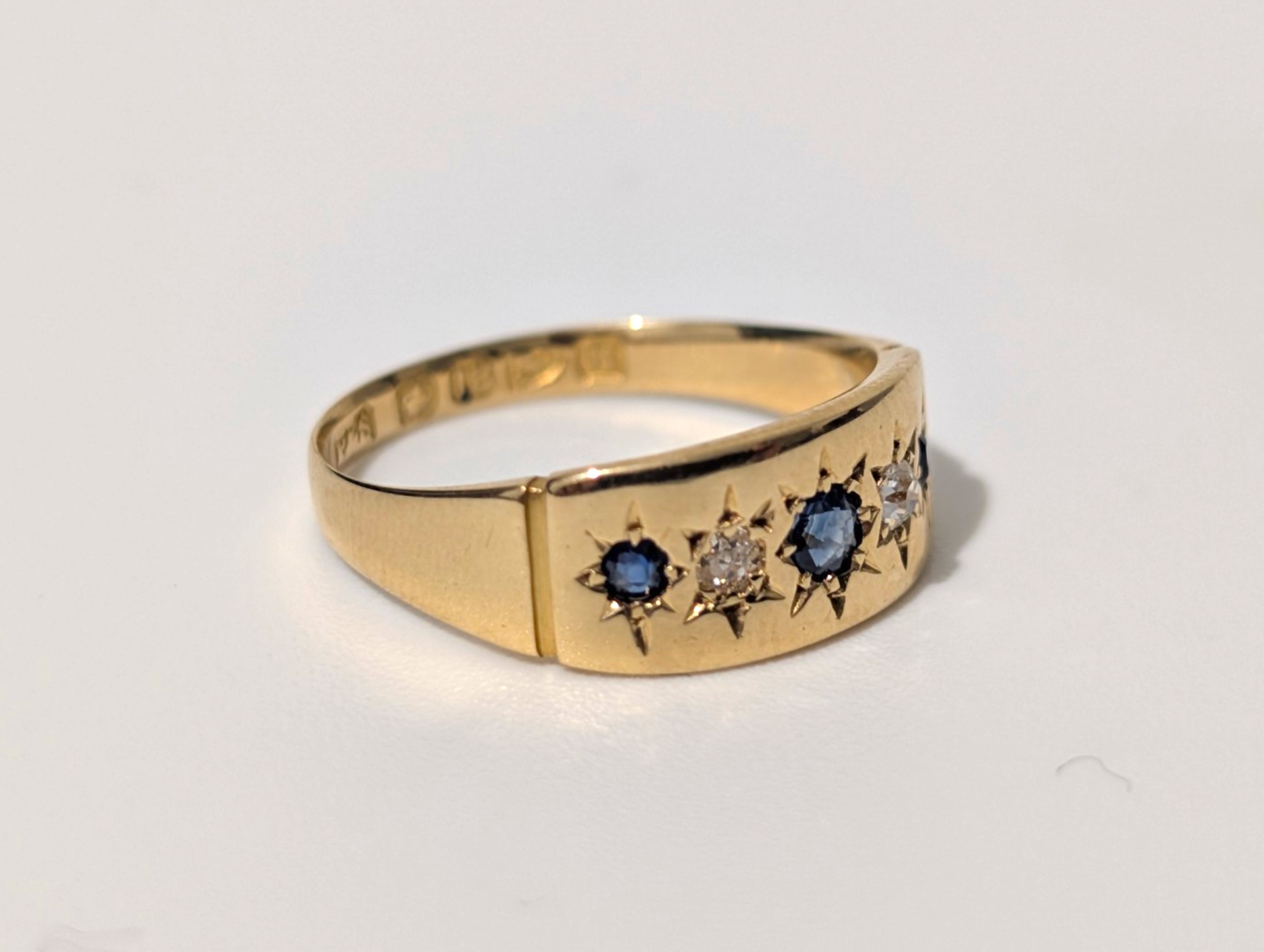 Victorian 18ct Gold Sapphire & Diamond Gypsy Ring – Chester 1891/92 - Image 4
