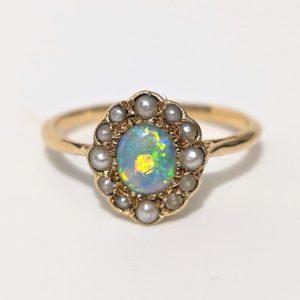 Victorian / Edwardian 18ct Gold Opal & Seed Pearl Daisy Cluster Ring