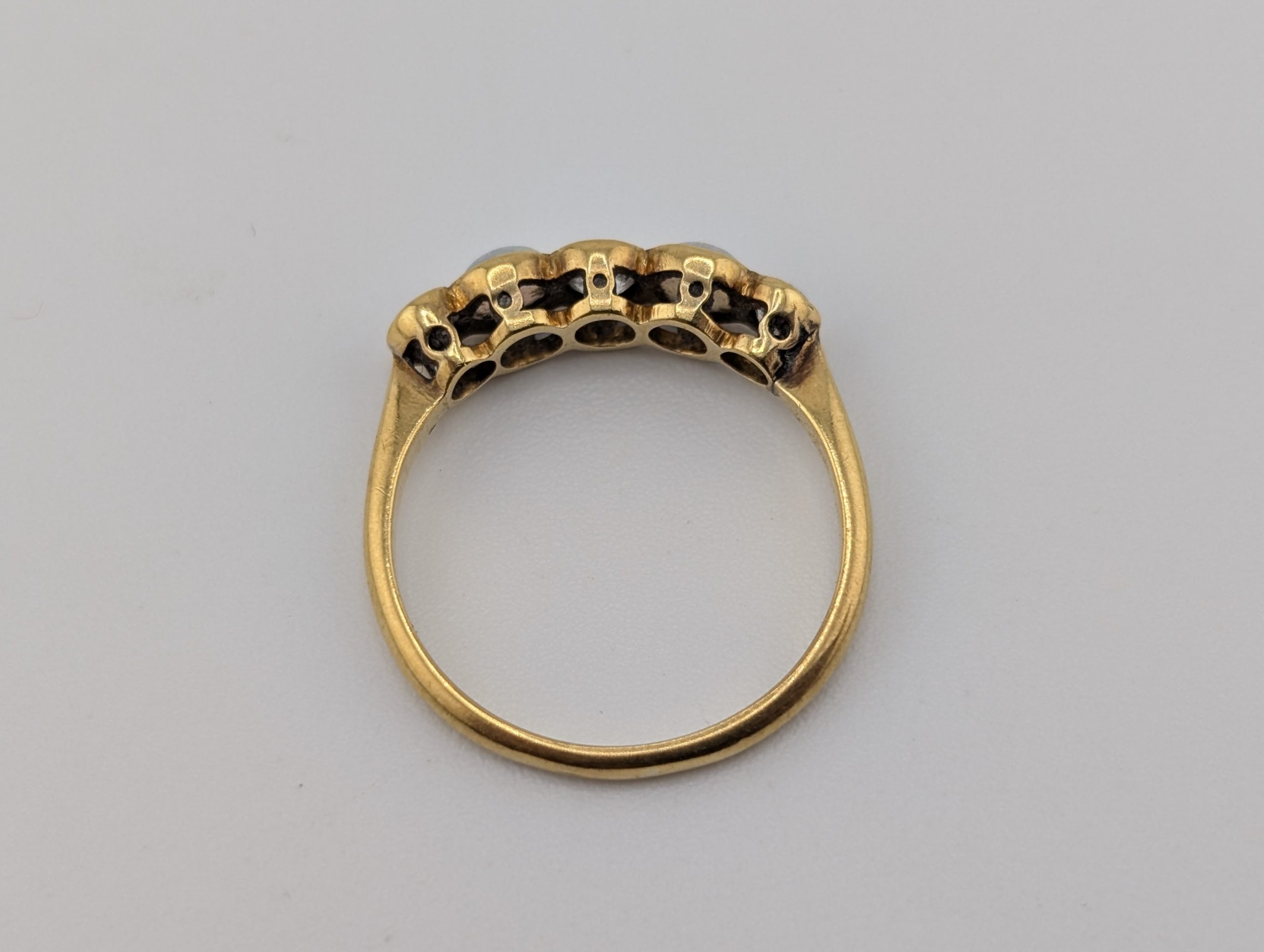 Antique Victorian/Edwardian 18ct Gold Diamond & Opal Five Stone Ring - Image 5