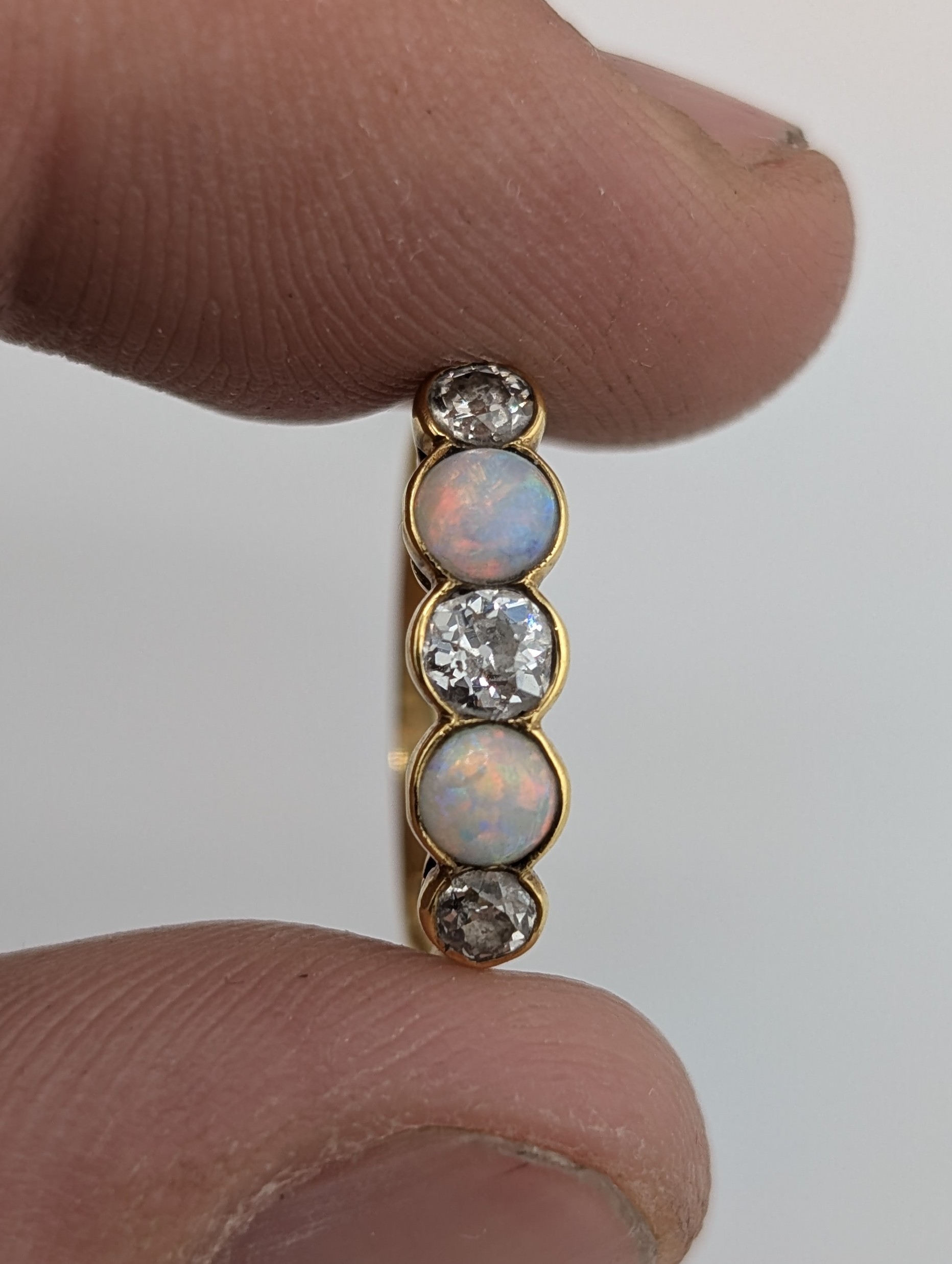 Antique Victorian/Edwardian 18ct Gold Diamond & Opal Five Stone Ring - Image 2