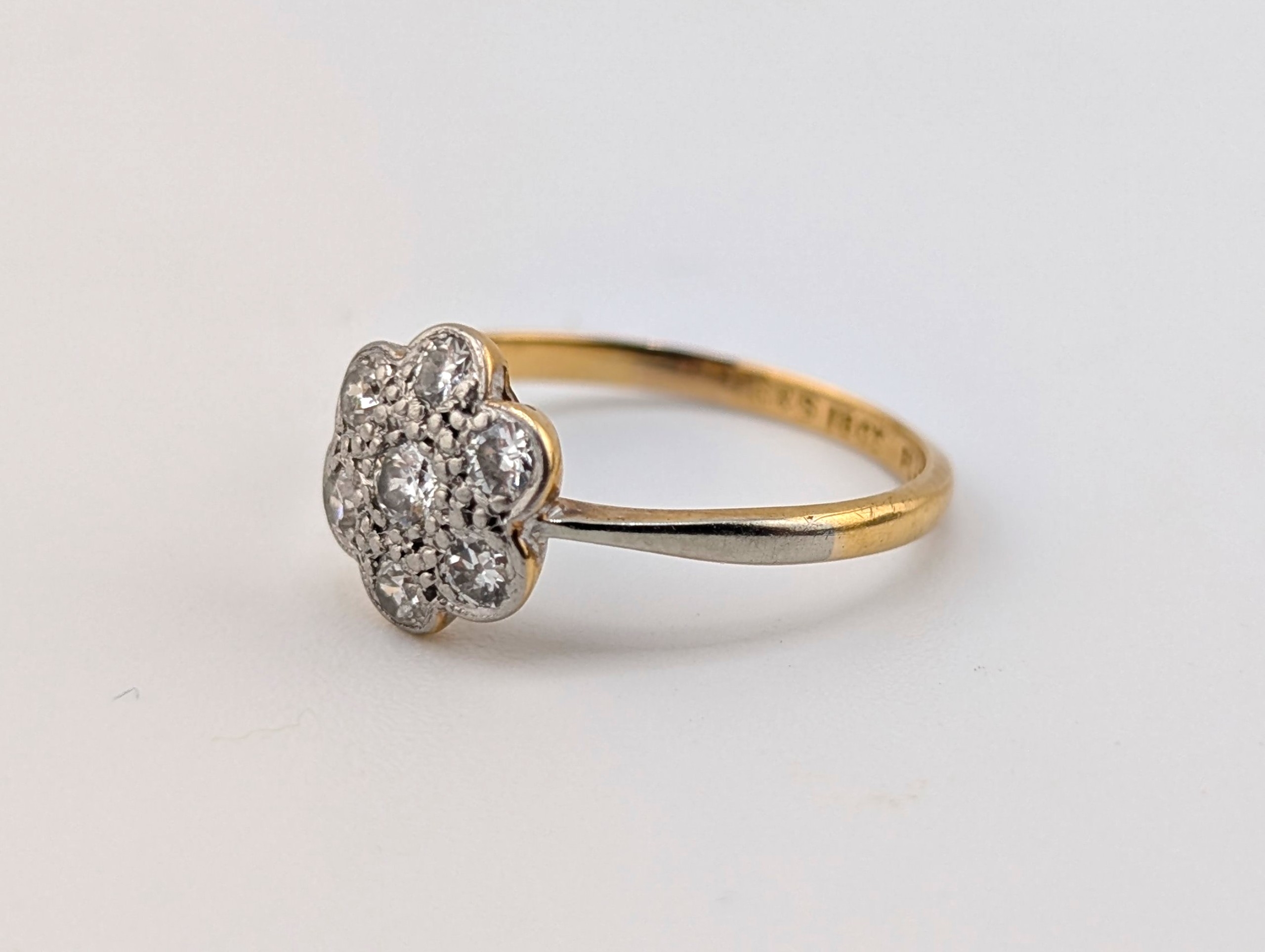Antique Edwardian 18ct Gold & Platinum Old Cut Diamond Daisy Cluster Ring - Image 3