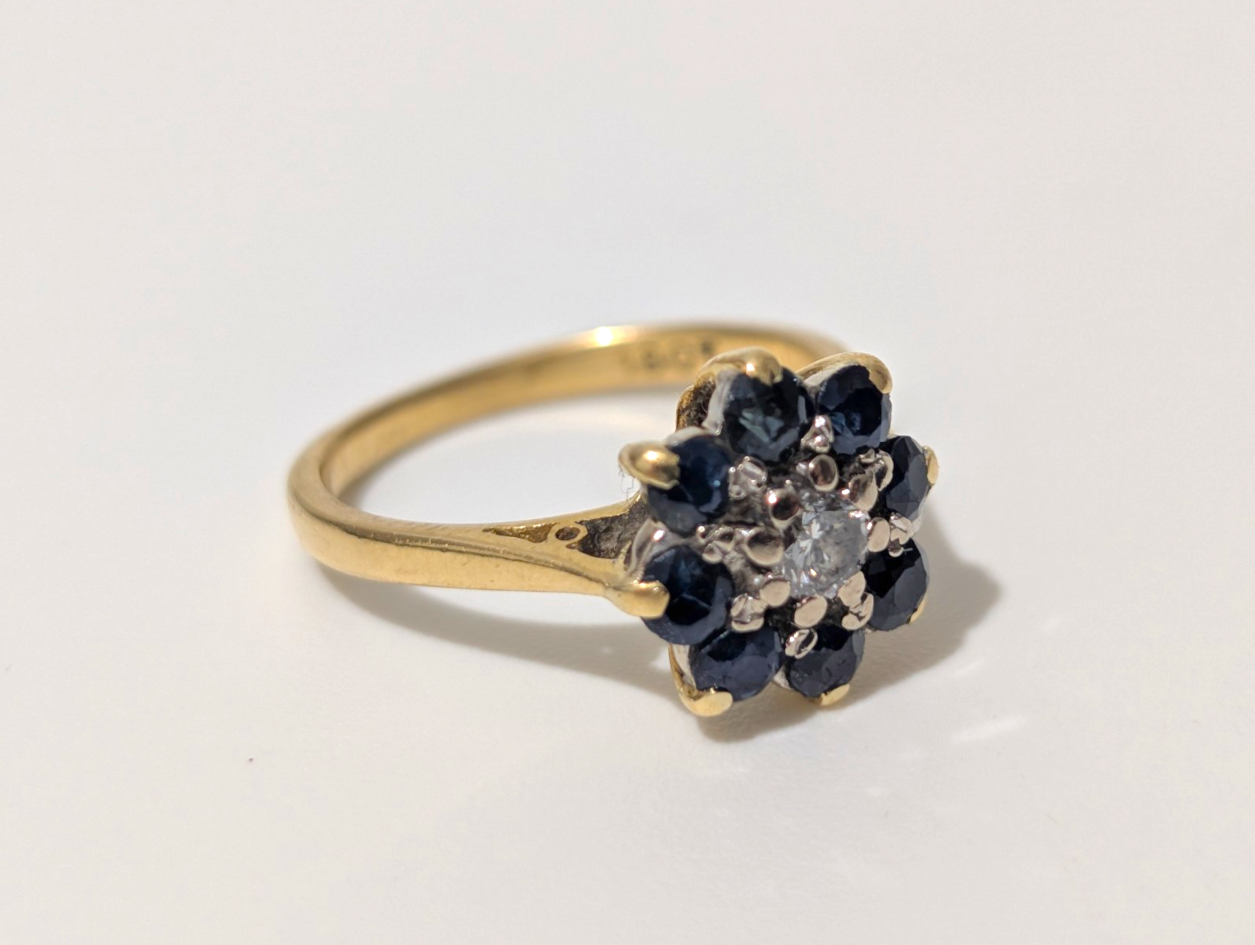 Antique Edwardian / Art Deco 18ct Gold Sapphire & Diamond Cluster Ring - Image 4