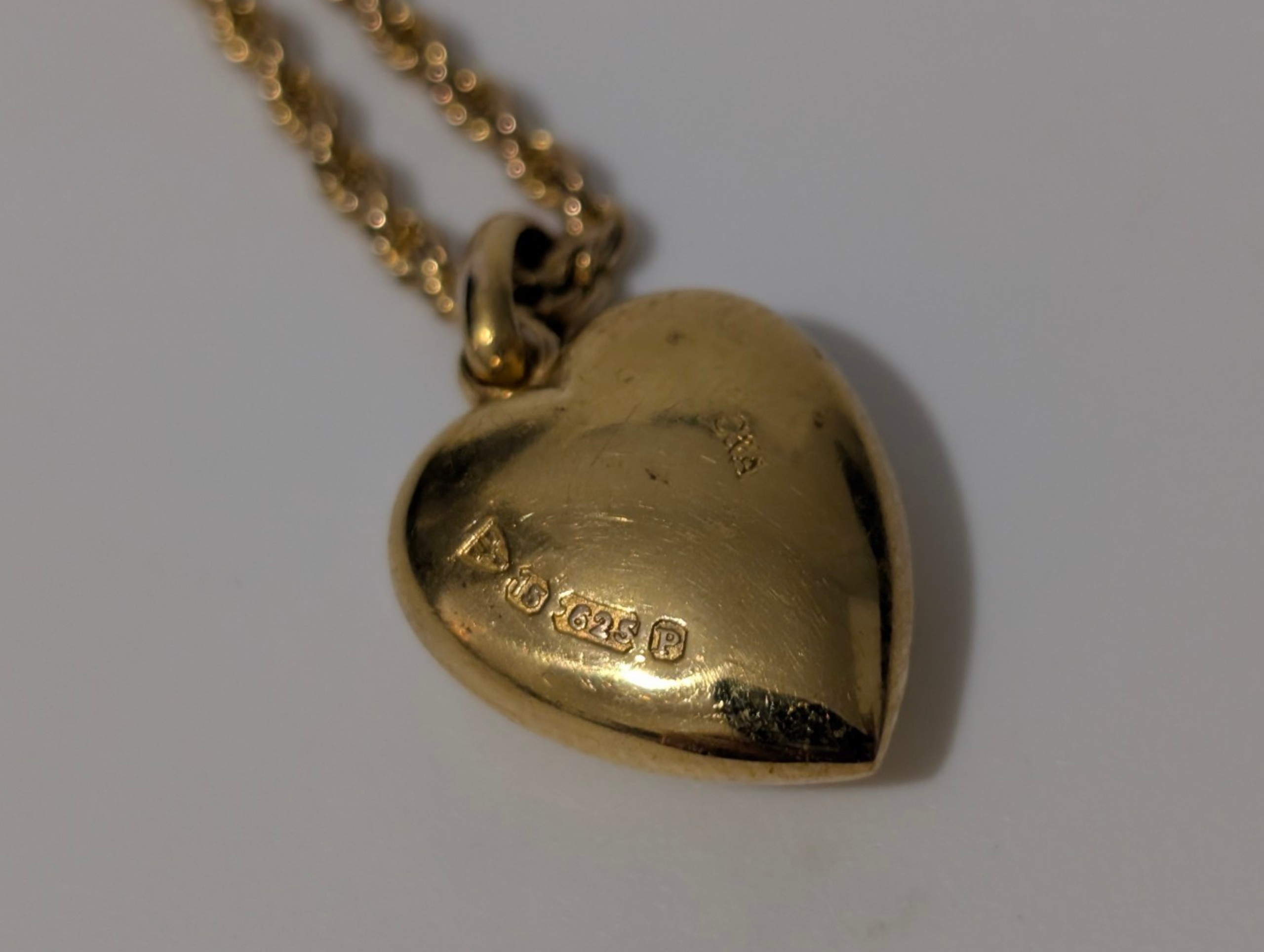 Antique Victorian 15ct Gold Sapphire & Diamond Heart Pendant with 9ct Gold Chain – Chester 1898/99 - Image 4