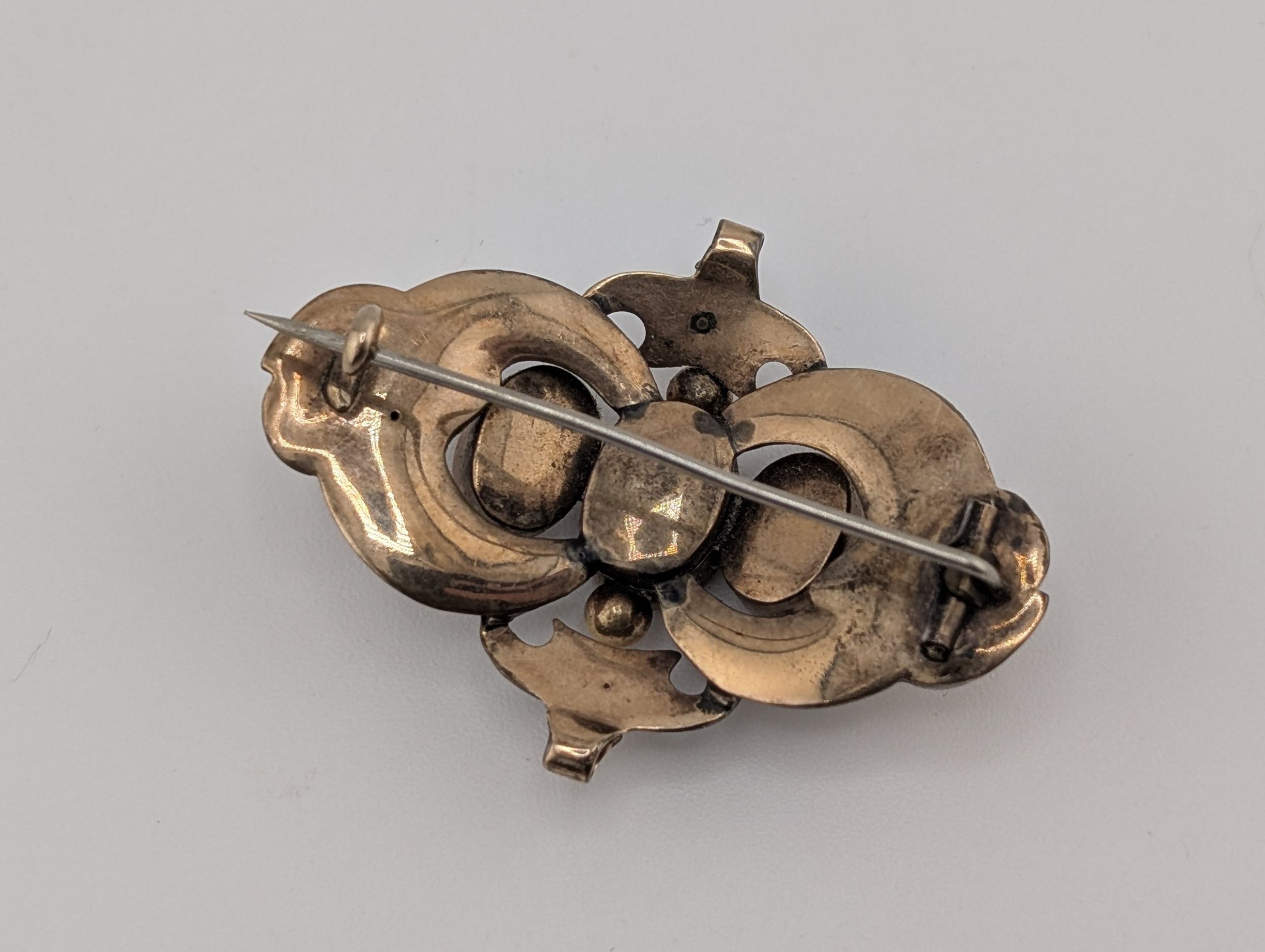 Antique Victorian Citrine / Cairngorm Brooch – Engraved Gold Pinchbeck Style Antique Jewelry - Image 5